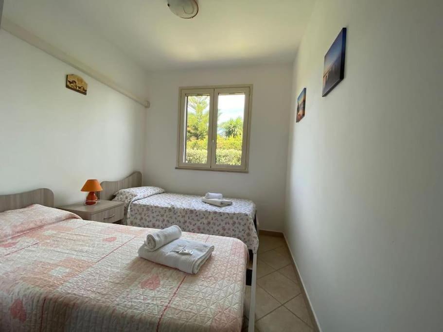 Villa Indipendente Le Coccinelle Beach Mare Piscina A 250 Mt Dal Mare Con Servizio Di Piscina A 400 Mt 12 K Da Cefalu Campofelice Di Roccella Exterior photo