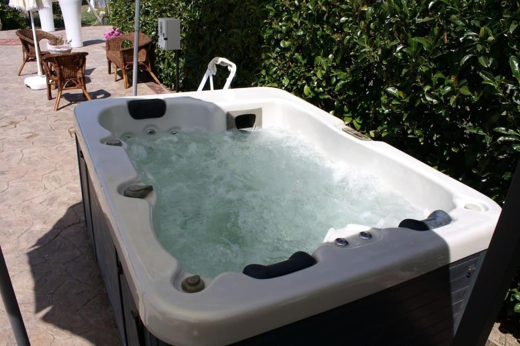 Villa Indipendente Le Coccinelle Beach Mare Piscina A 250 Mt Dal Mare Con Servizio Di Piscina A 400 Mt 12 K Da Cefalu Campofelice Di Roccella Exterior photo