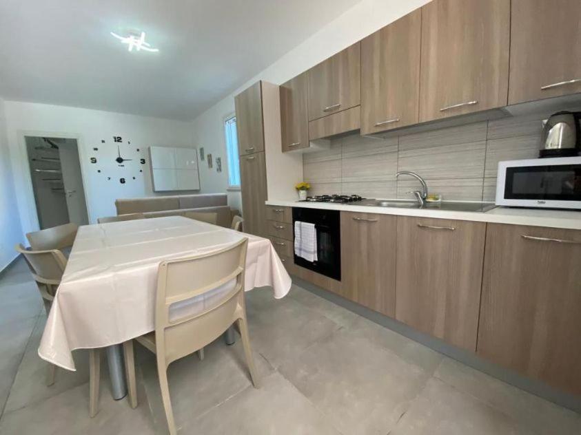 Villa Indipendente Le Coccinelle Beach Mare Piscina A 250 Mt Dal Mare Con Servizio Di Piscina A 400 Mt 12 K Da Cefalu Campofelice Di Roccella Exterior photo