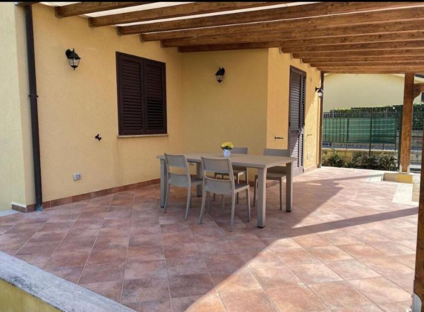 Villa Indipendente Le Coccinelle Beach Mare Piscina A 250 Mt Dal Mare Con Servizio Di Piscina A 400 Mt 12 K Da Cefalu Campofelice Di Roccella Exterior photo